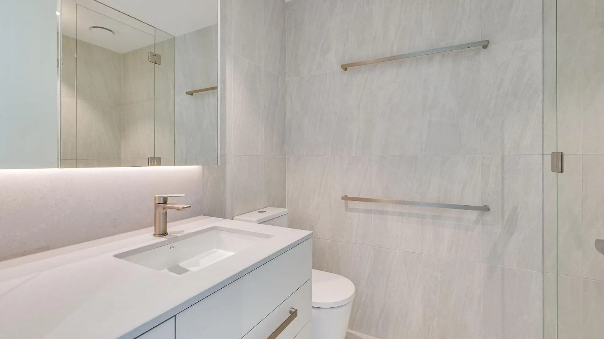 Miles At Kirra Beach Unit 907 Gold Coast